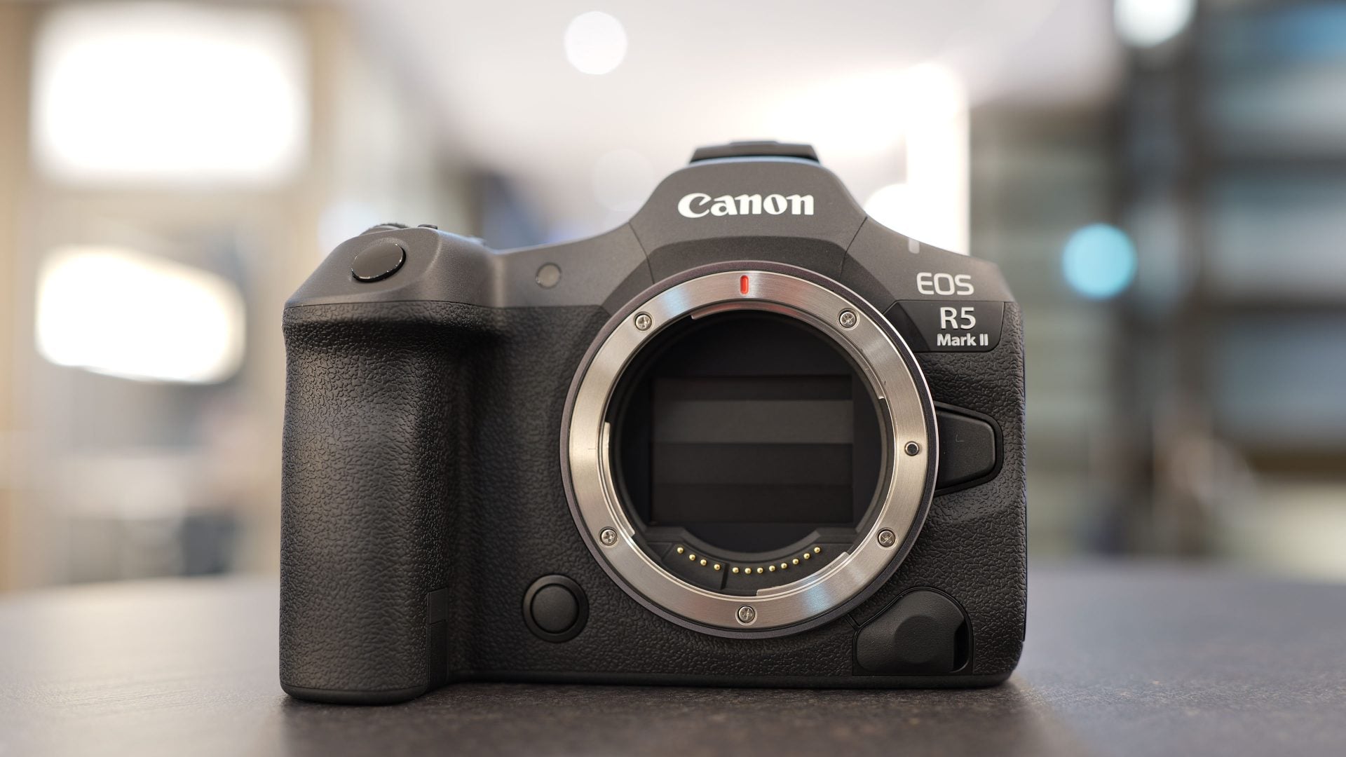 canon-eos-r5-mark-ii-header-1