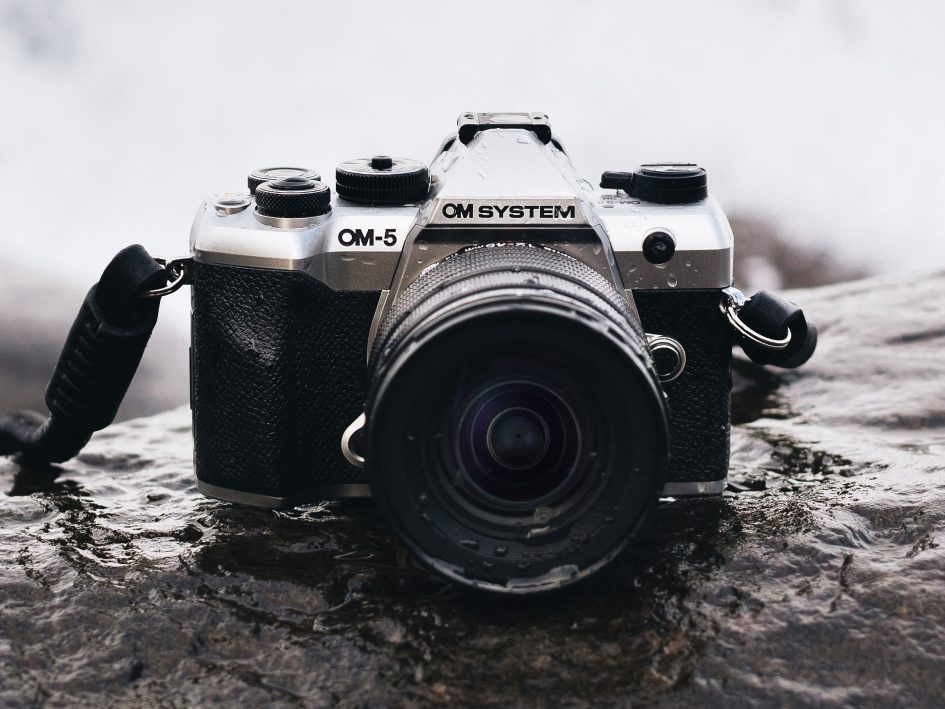 om-system-om-5-mark-ii-hero-1